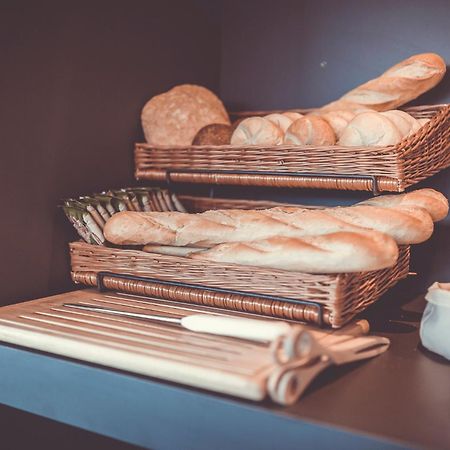 Spaces Hotel Сан-Виджилио-ди-Мареббе Экстерьер фото