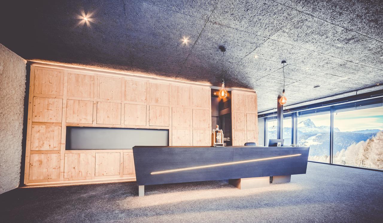Spaces Hotel Сан-Виджилио-ди-Мареббе Экстерьер фото